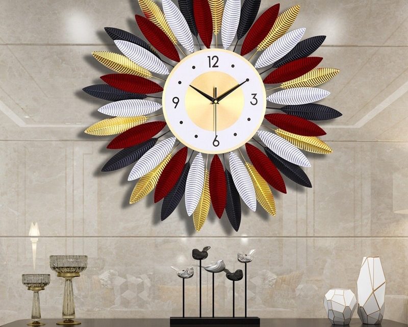 Stilvoll beleuchtet: Perspex Stehlampe als Blickfang im Raum