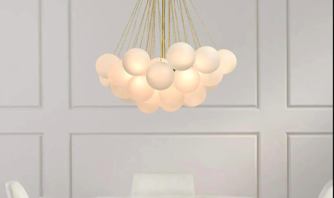 Die Eleganz von Bubble-Glas-Cluster-Pendelleuchten