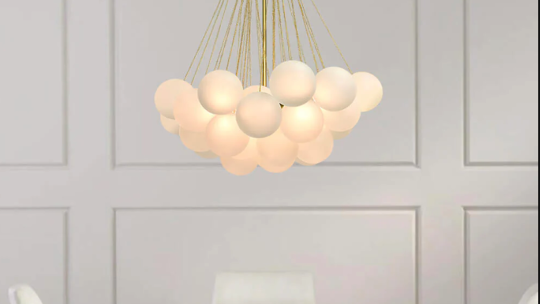 Die Eleganz von Bubble-Glas-Cluster-Pendelleuchten